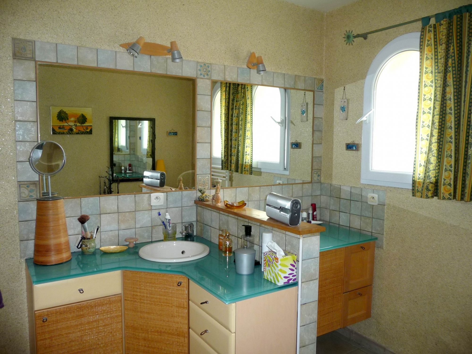 Maison 5 chambres,164m²,  à pied du bourg de Canéjan. Garage et piscine